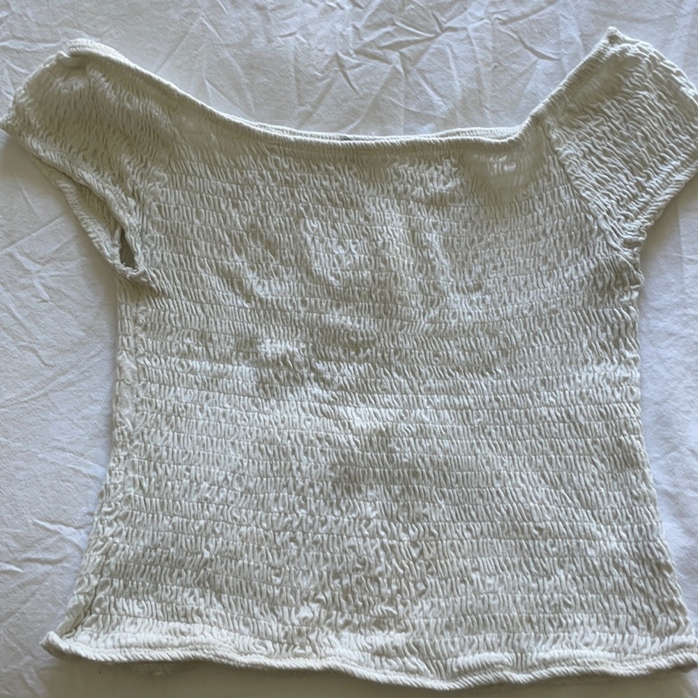 Brandy Melville white scrunch top